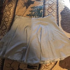 High waisted pin stripe  pleated swing skirt